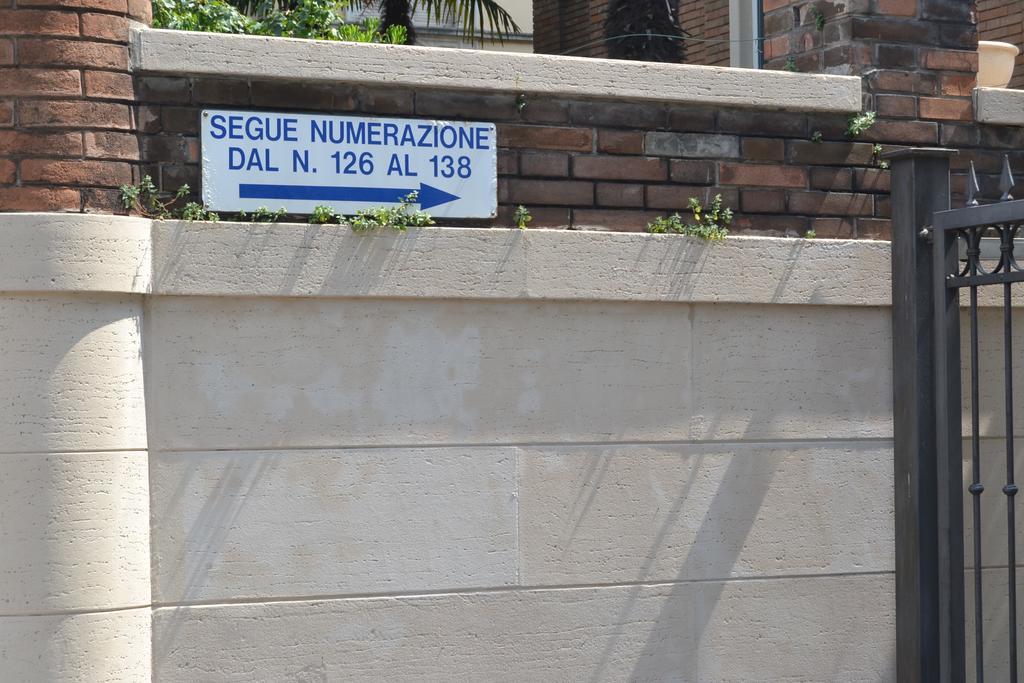 Central Avenue B&B Bologna Buitenkant foto